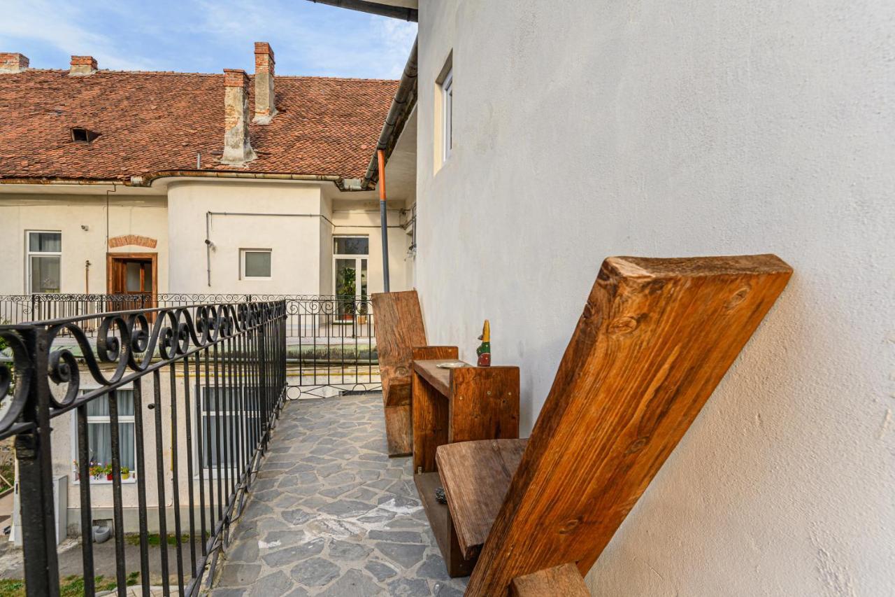 Apartamento Koa - Goli 2Bdr W Terrace Braşov Exterior foto