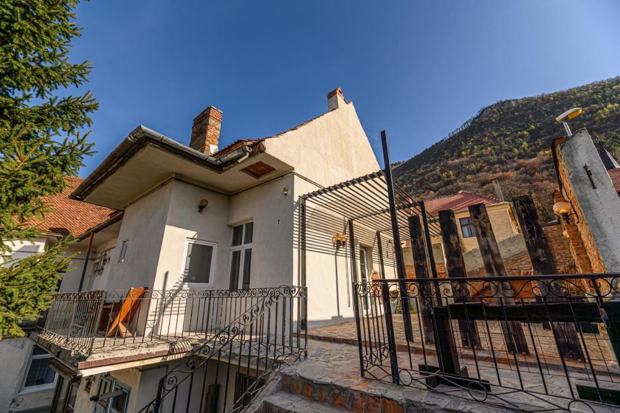 Apartamento Koa - Goli 2Bdr W Terrace Braşov Exterior foto